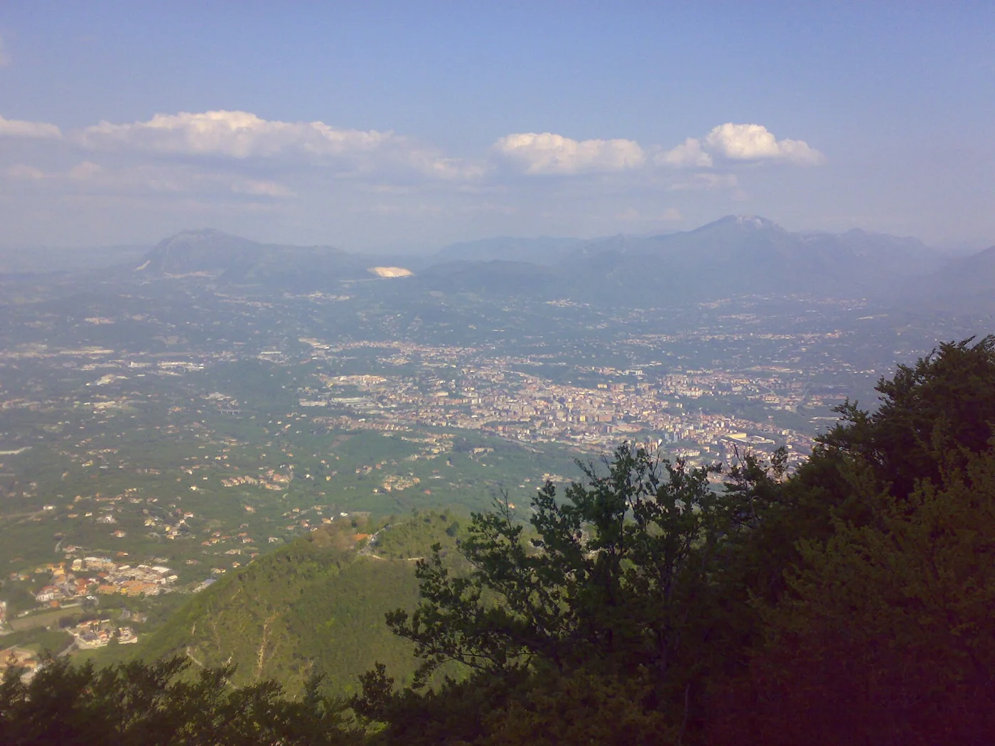Immagine editoriale del territorio di Avellino, in provincia di Avellino