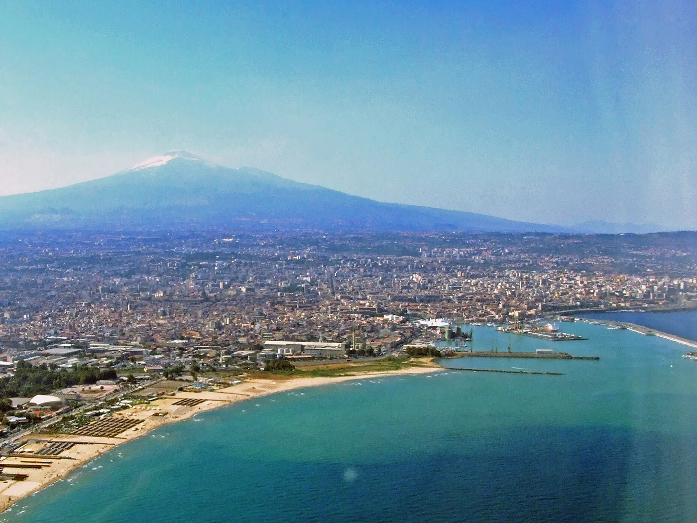 Immagine editoriale del territorio di Catania, in provincia di Catania