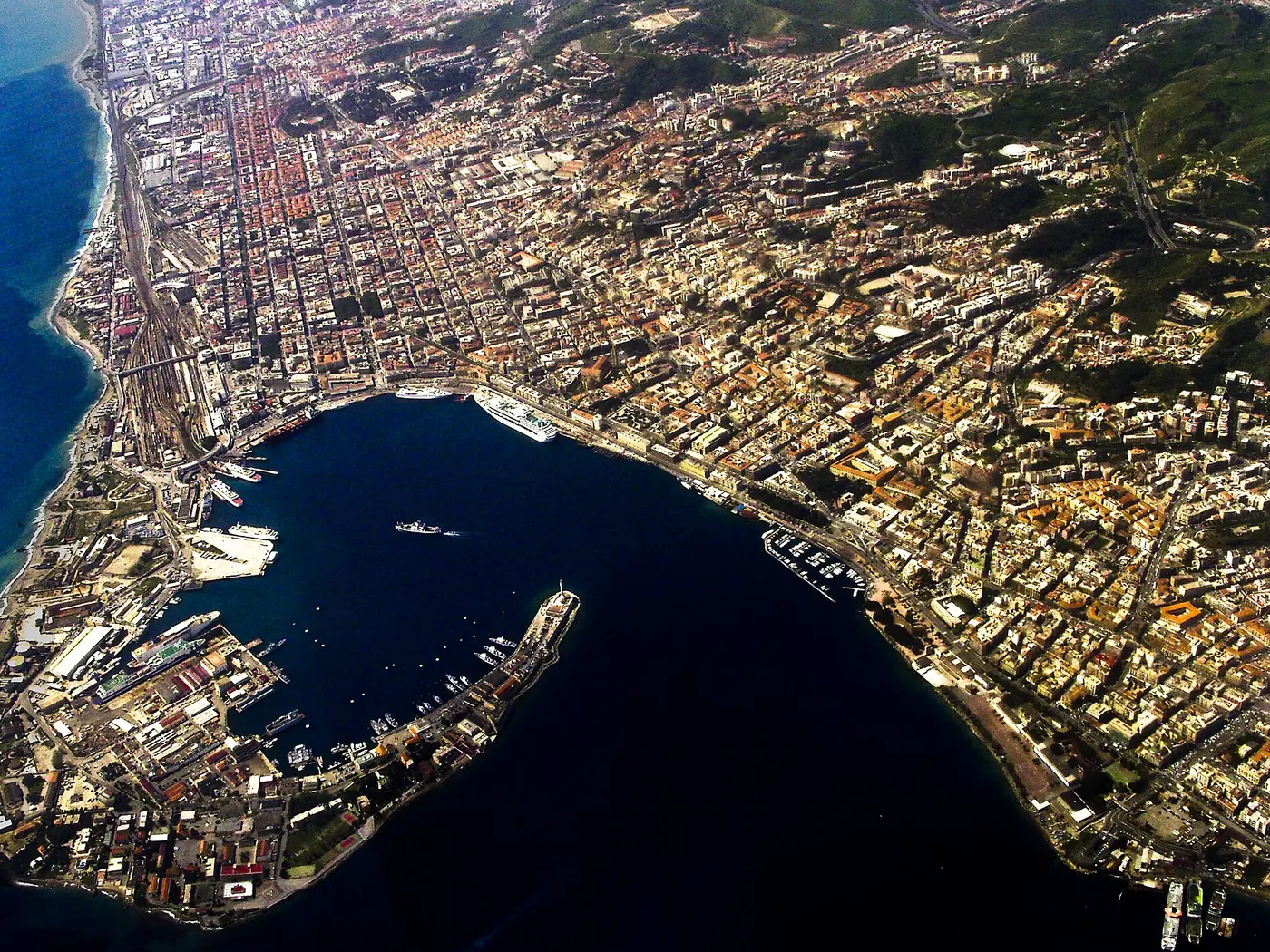 Immagine editoriale del territorio di Messina, in provincia di Messina