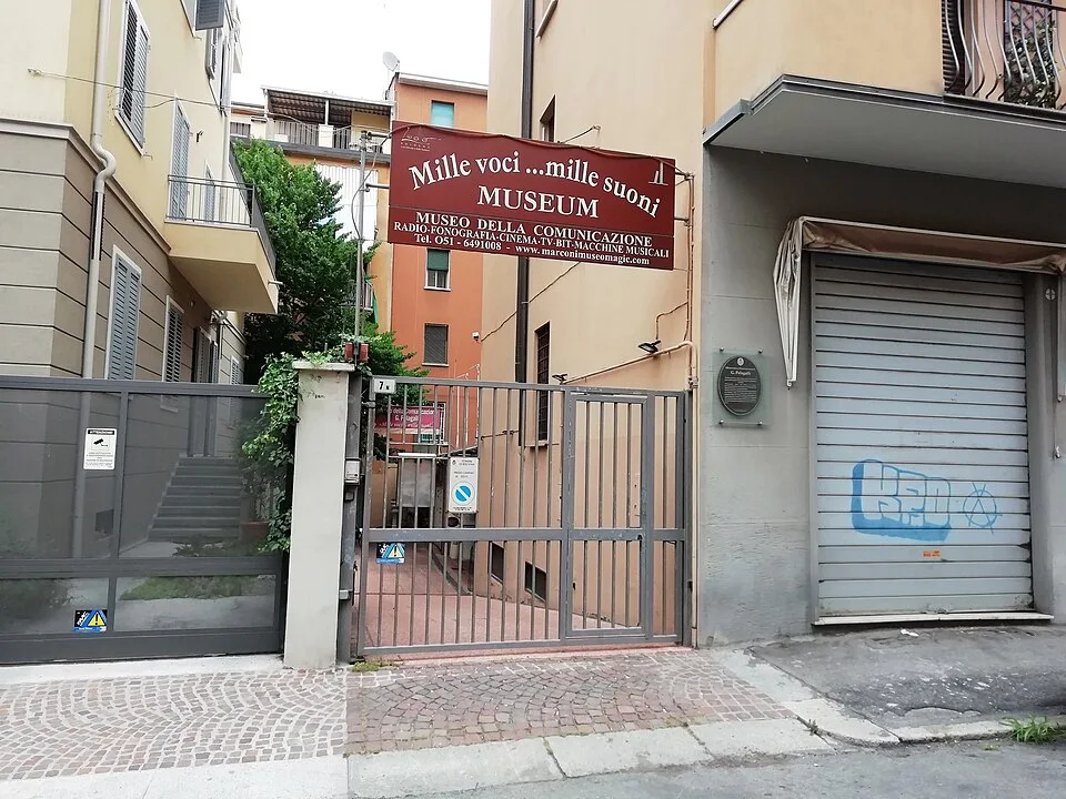 Museo della Comunicazione G. Pelagalli "Mille voci... mille suoni" — Bologna